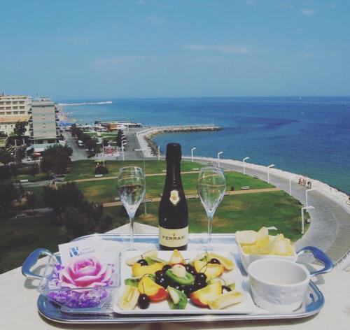 Hotel Bristol Pesaro Eksteriør bilde
