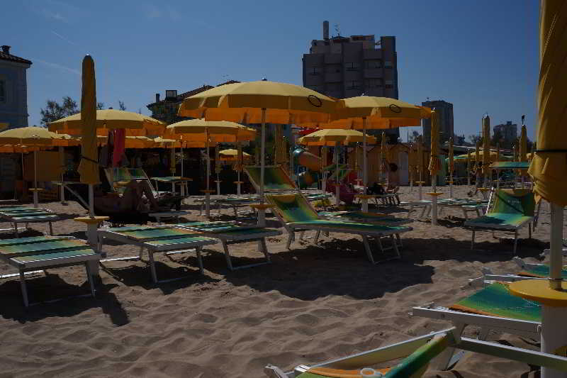 Hotel Bristol Pesaro Eksteriør bilde