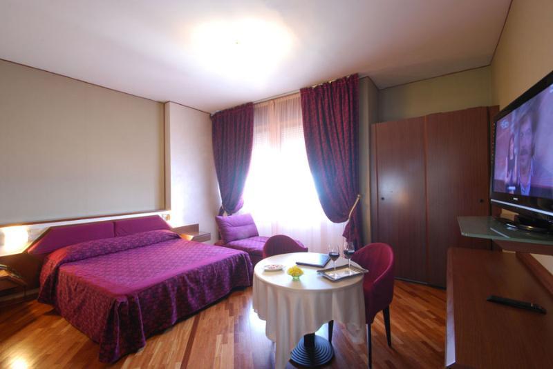 Hotel Bristol Pesaro Eksteriør bilde