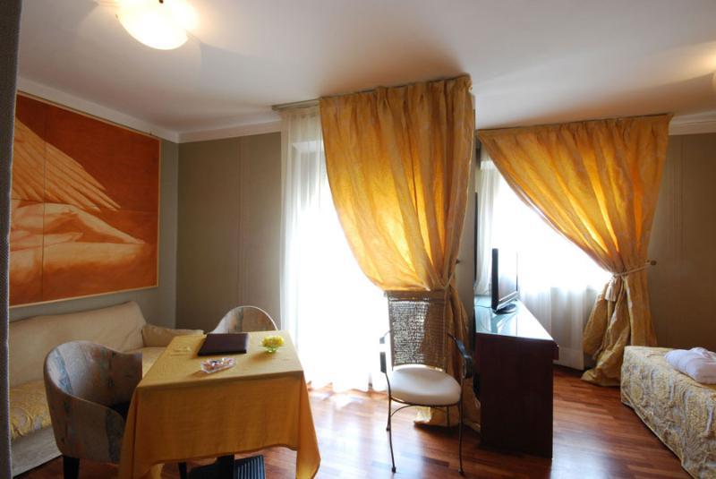 Hotel Bristol Pesaro Eksteriør bilde